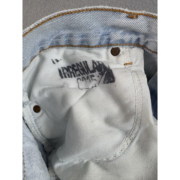 Vtg Levis 577 Jeans Womens 12 M Blue Light Wash Low Rise Loose Fit Y2K 32x30 * - Picture 11 of 16